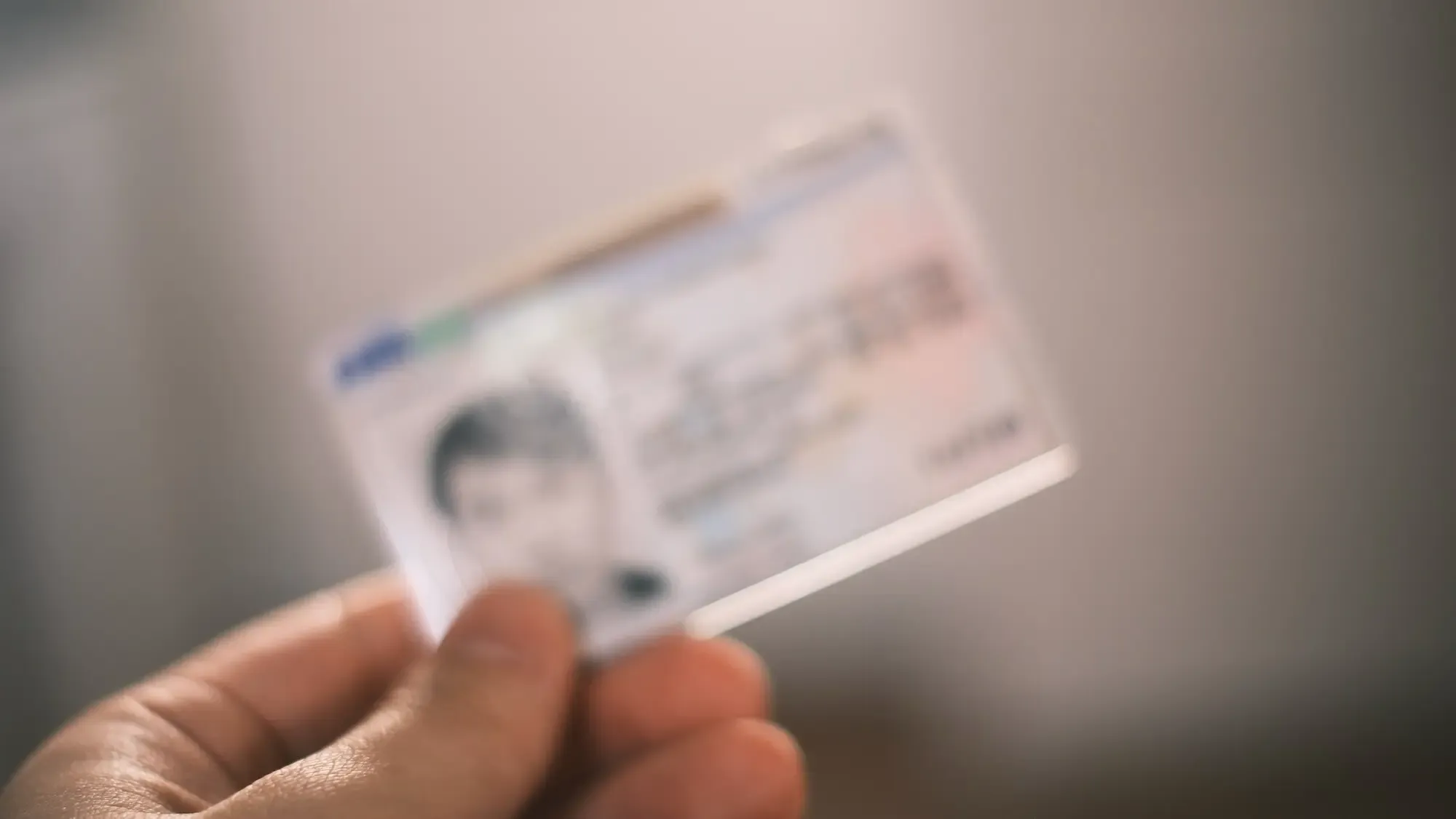 最終的に最近手に入れた滞在許可証