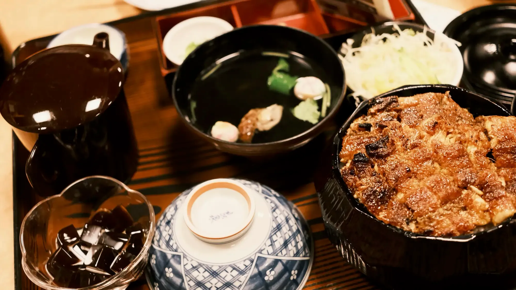 地元で弟と食べたひつまぶし。これを食べないと始まらない