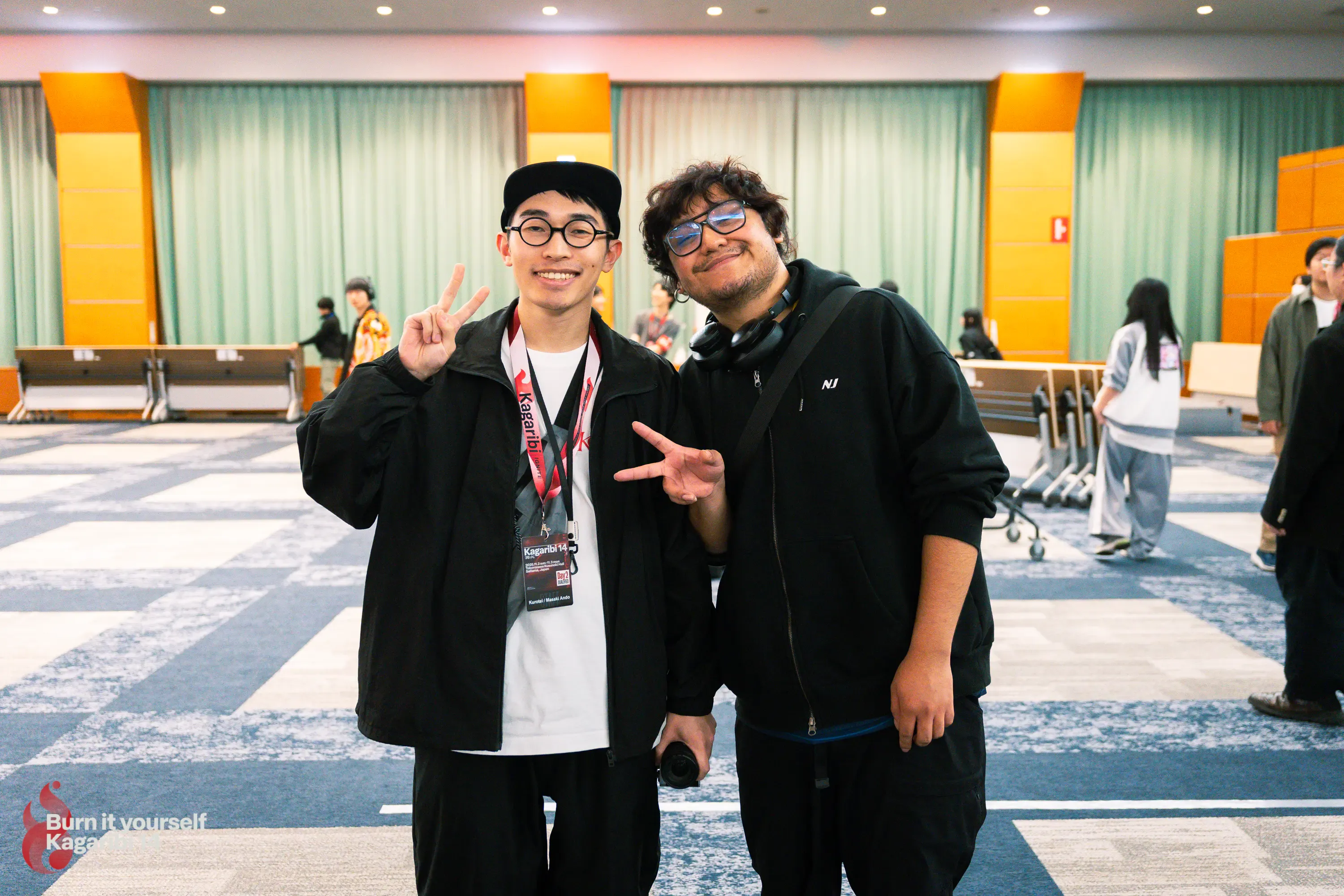 篝火でMkLeoと撮ってもらった写真。ファンなので嬉しい